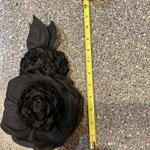 NIB Black Floral Shoulder Enhancement Fabric Pin - Picture 8 of 8